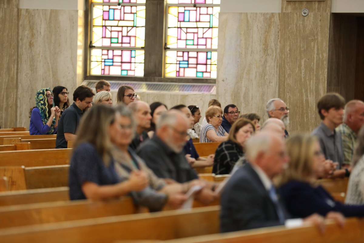 A full church for the centennial
